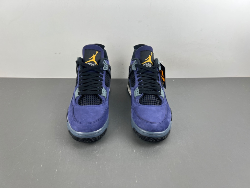 Air Jordan 4 Retro 