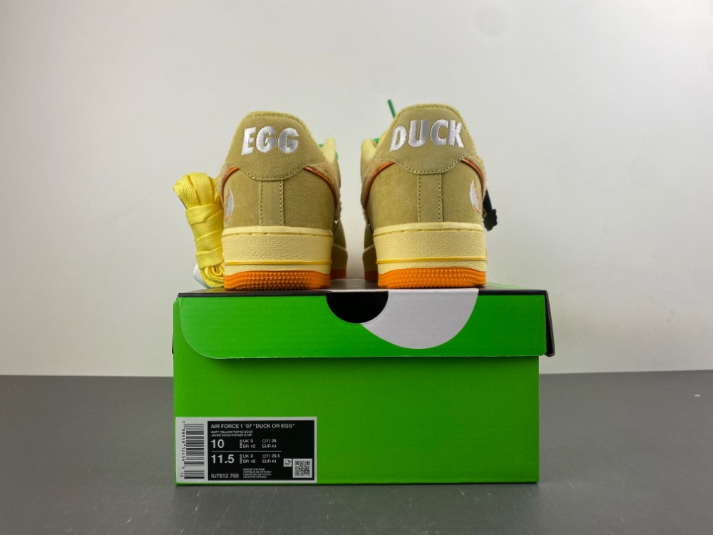 Nike Air Force 1 Low Ducks of a Feather University of Oregon Duck or Egg IU7612-700