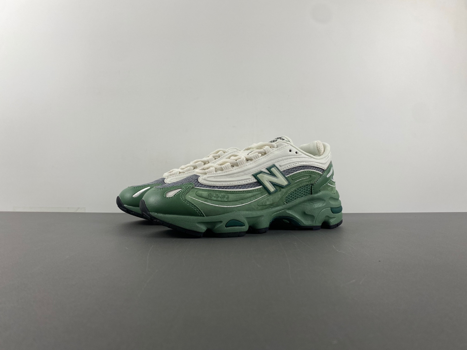 new Ba1an*e 1000 green grey men''s - m1000ma