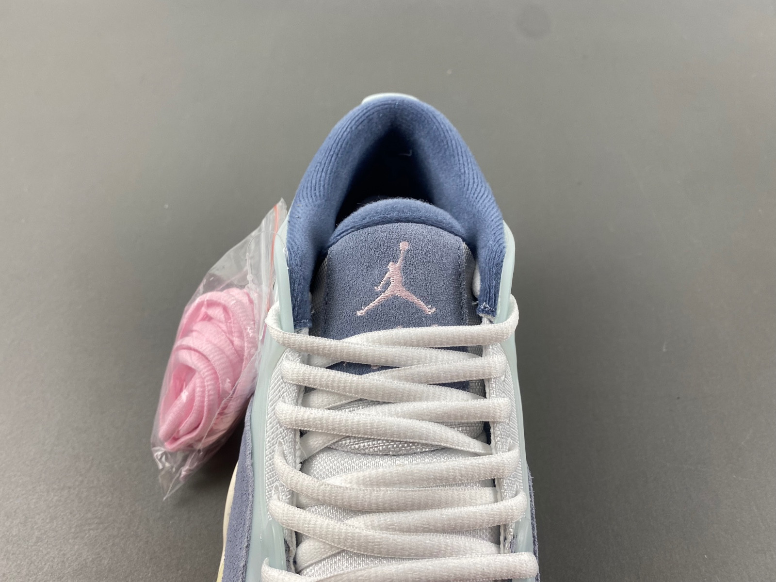 Jordan 4 RM Diffused Blue Ashen Slate FQ7939-101