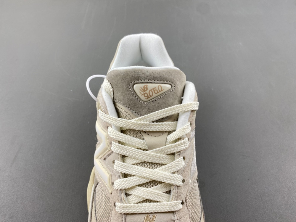 new Ba1an*e 9060 oatmeal men