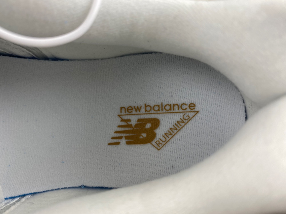 new Ba1an*e 9060 oatmeal men