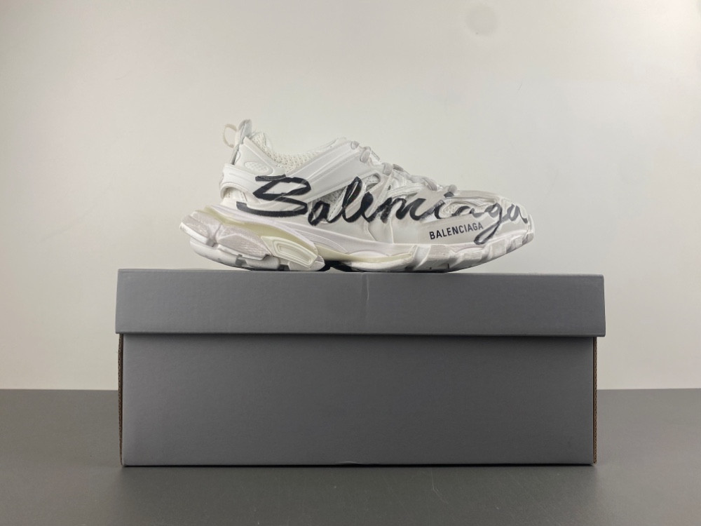 Ba1en*iaga 3rd track sneakers