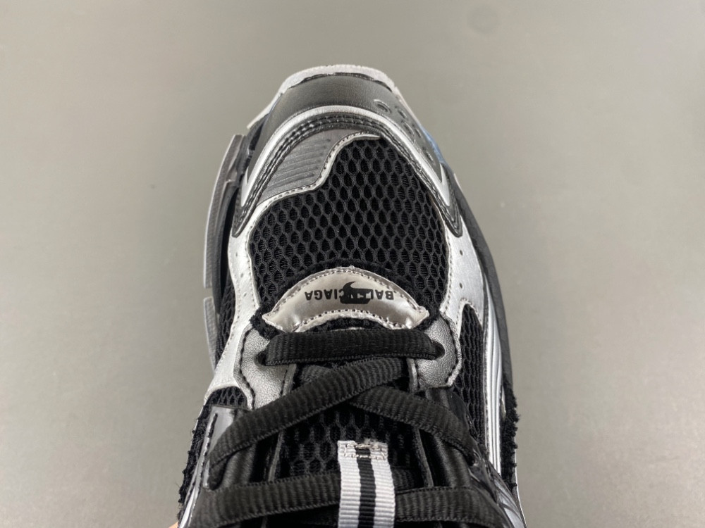 Ba1en*iaga runner sneaker 772774 w3rny 0322