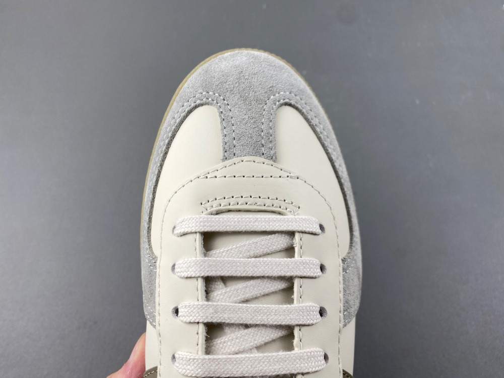 D10r b01 matchpoint sneaker