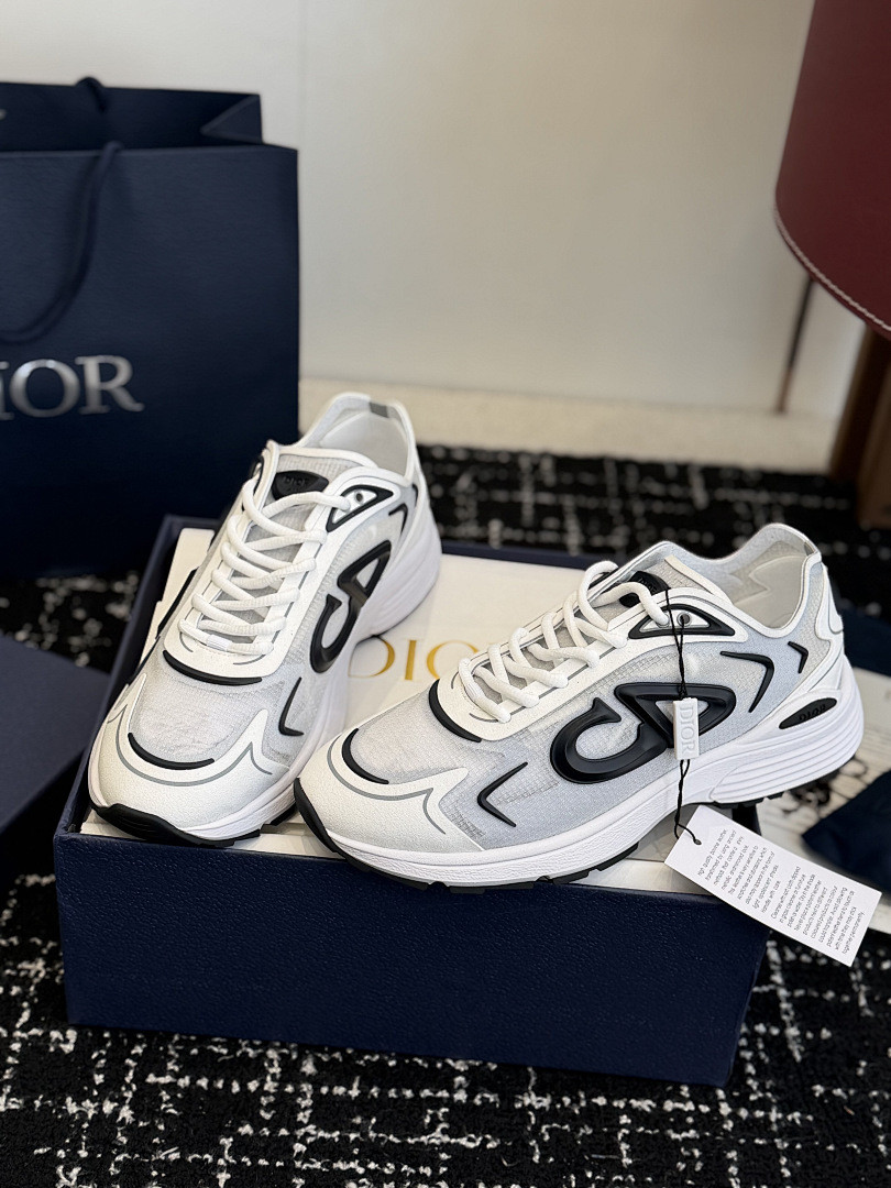 D10r b30 sneaker