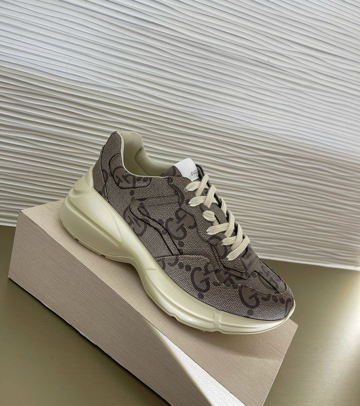 Gvc*1 sneaker