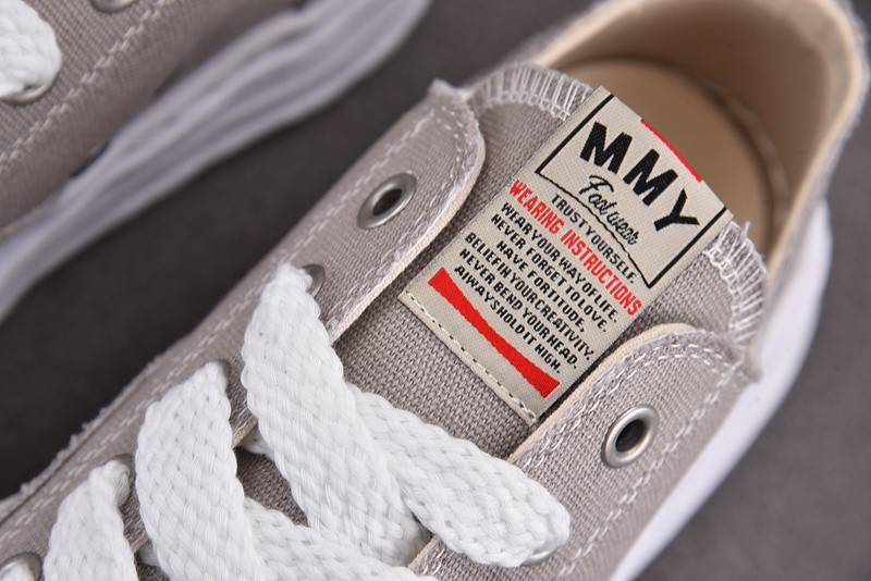 MMY Sneaker 0071