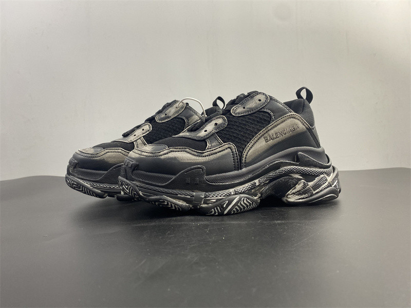 Ba1en*iaga triple s black sneaker