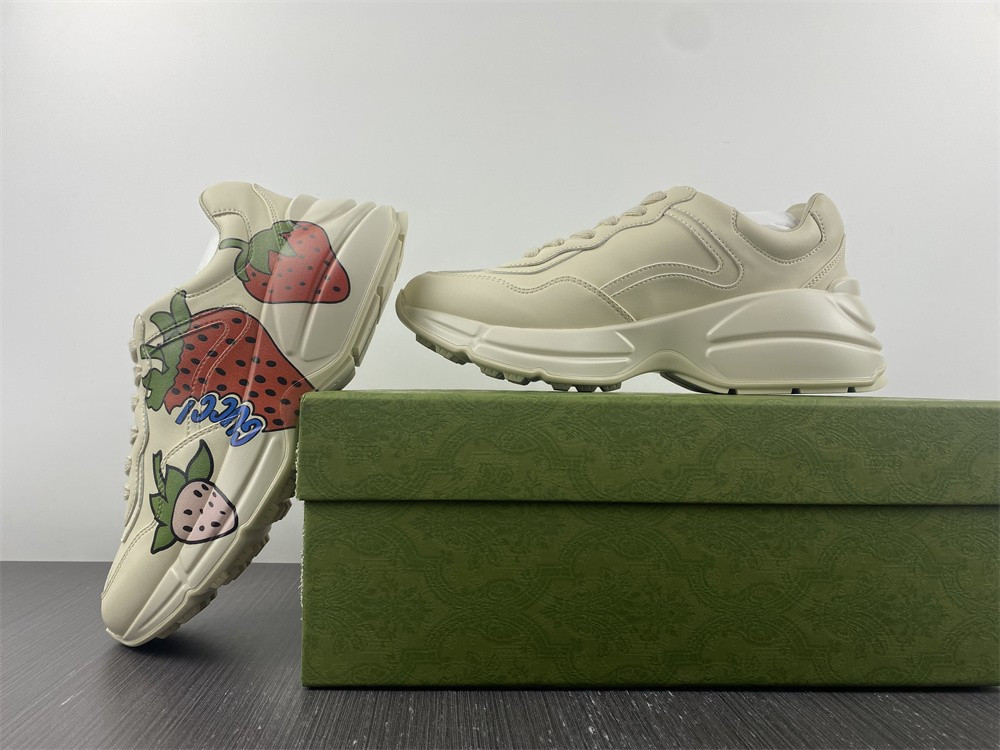 Gvc*1 sneakers