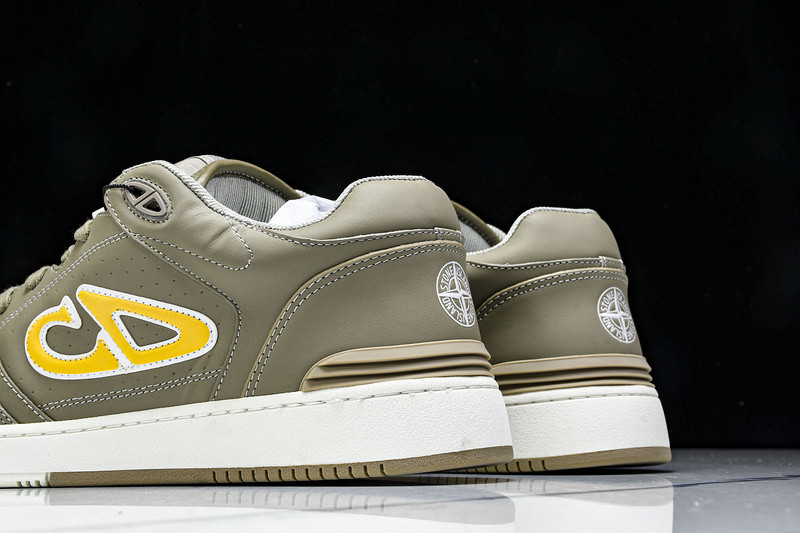 D10r b57 sneaker