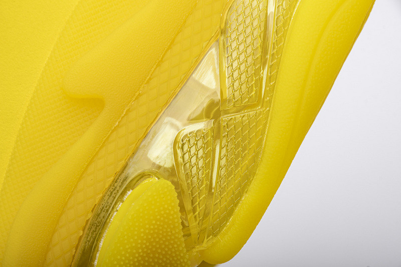 Ba1en*iaga triple s yellow