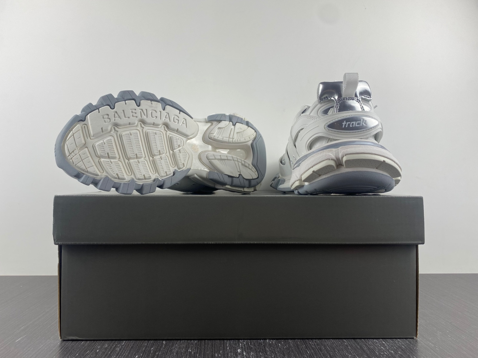 Ba1en*iaga track sneaker