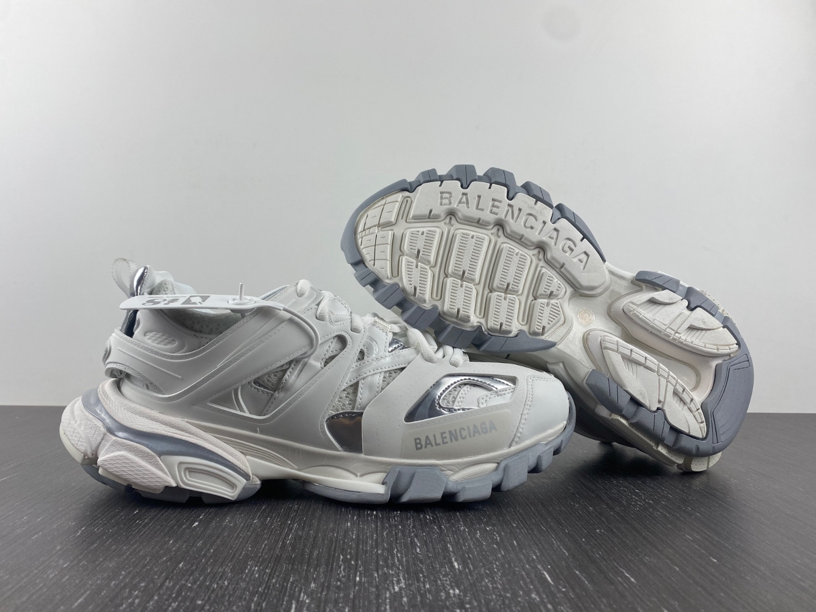 Ba1en*iaga track sneaker