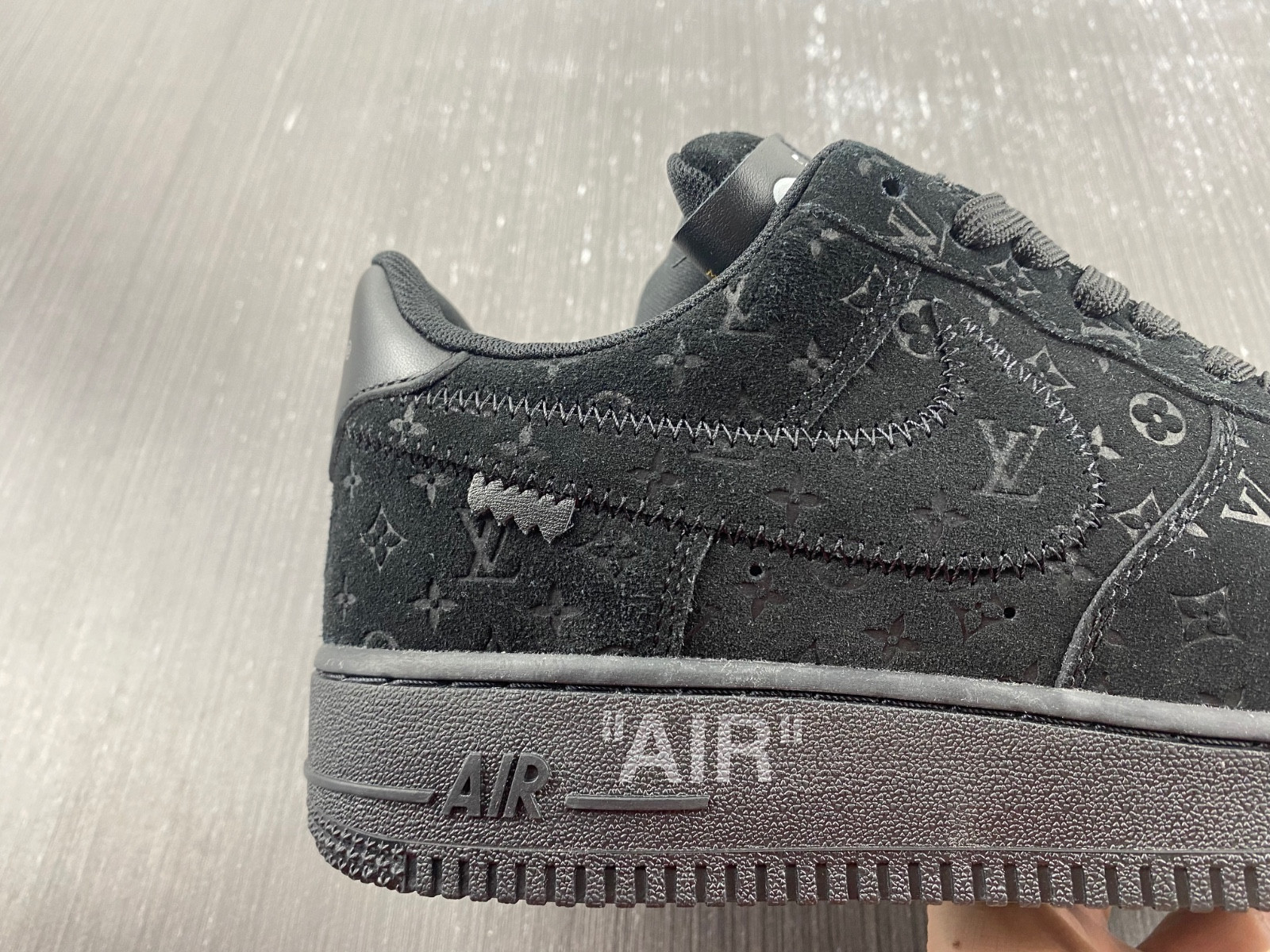 lwe sneaker