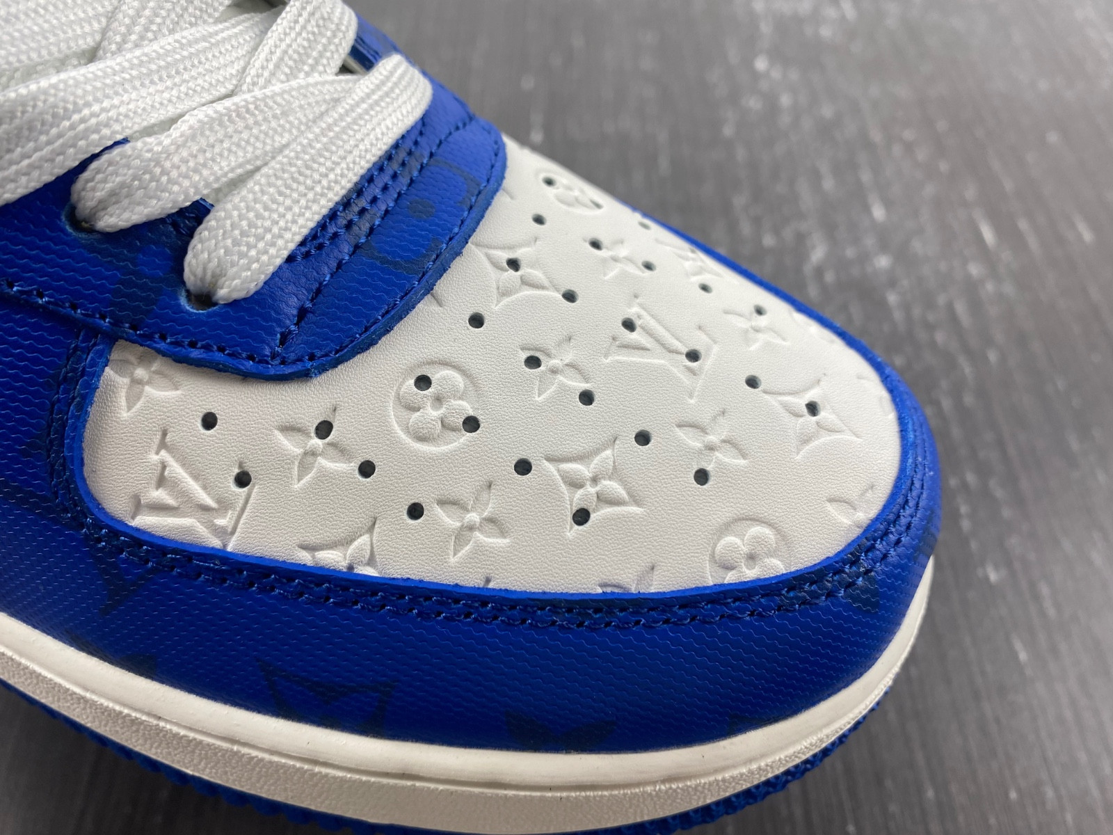 lwe sneaker
