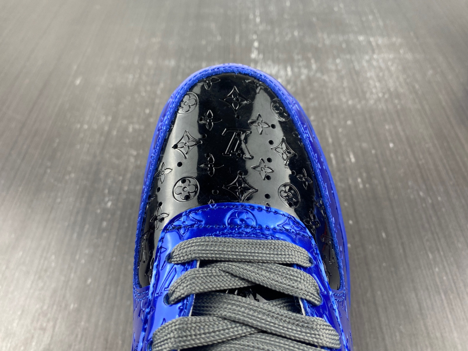lwe sneaker