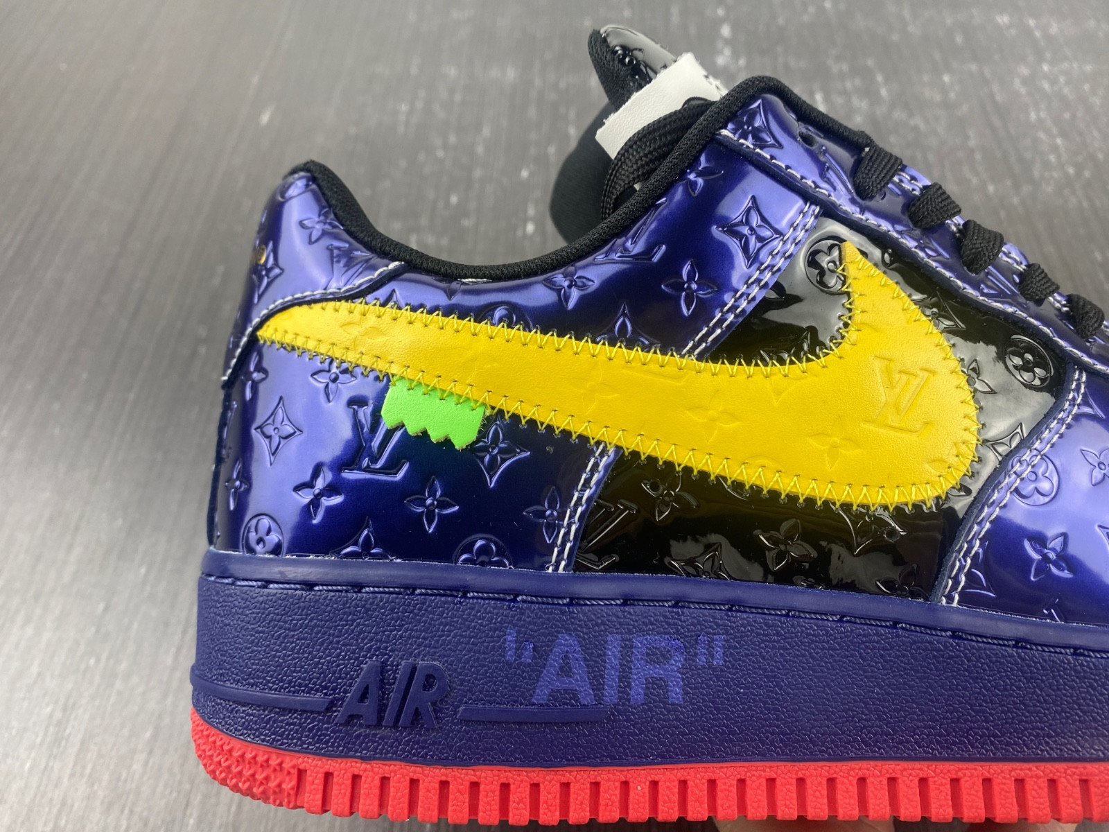 lwe sneaker