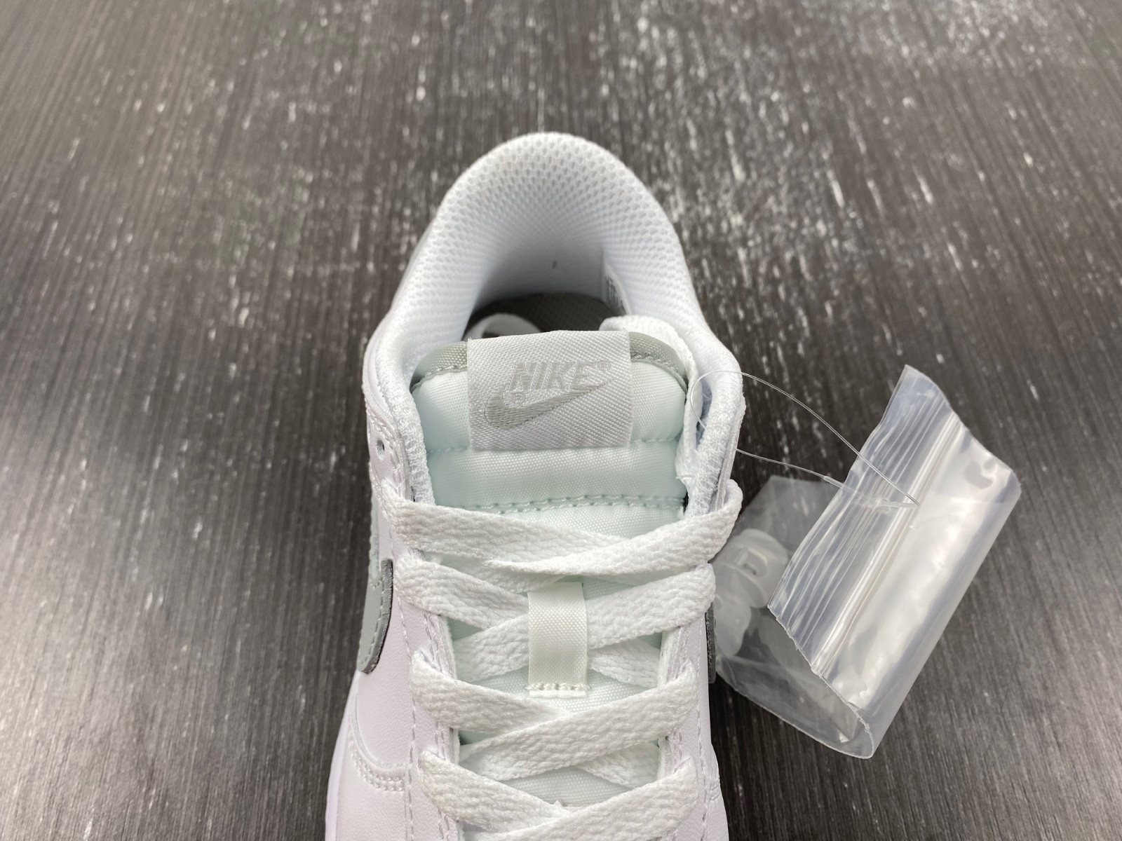 nike dunk low white pure platinum (ps) kids dh9756-102