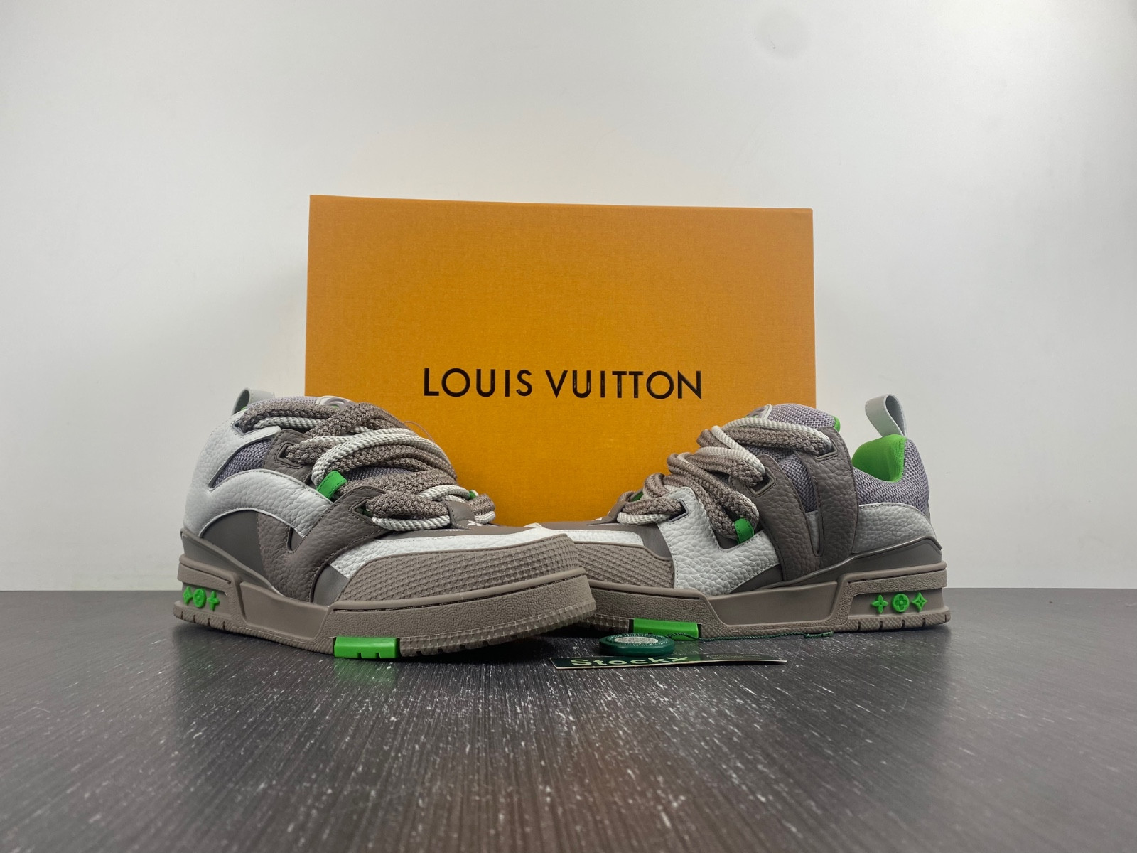 lwe sneaker