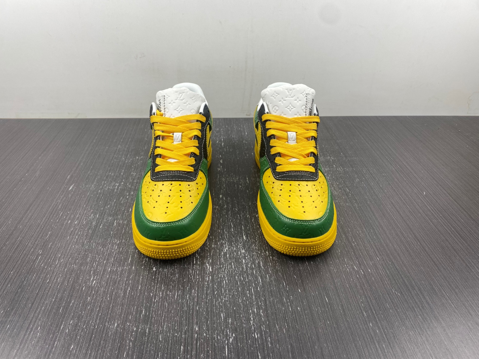 lwe sneaker
