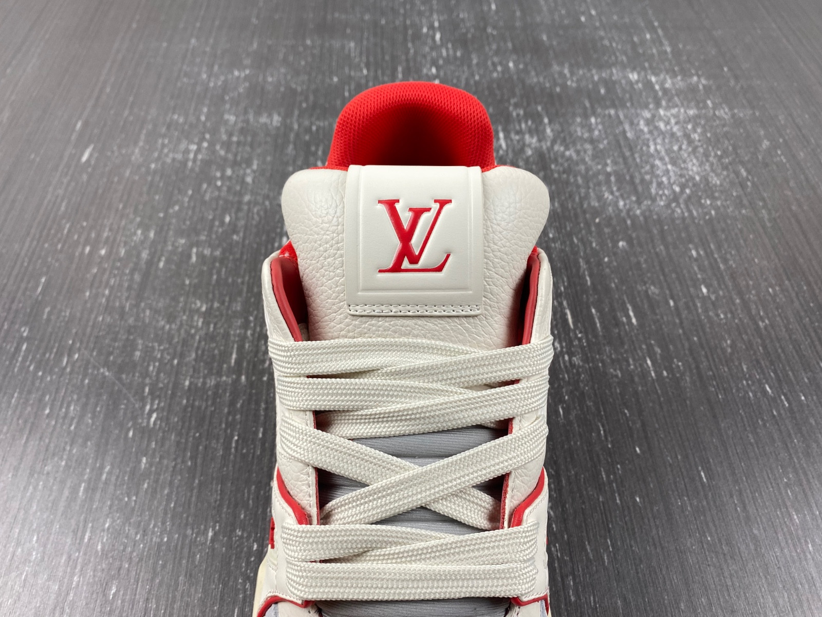 lwe sneaker