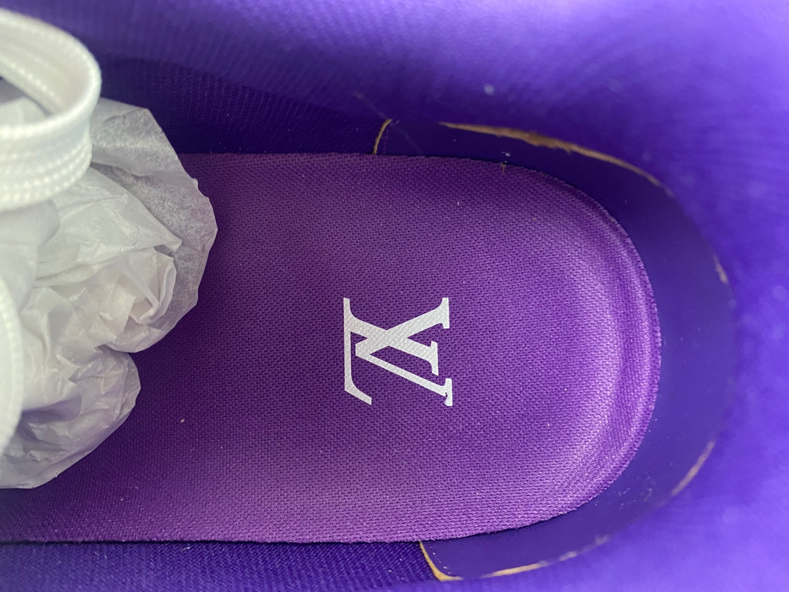 lwe sneaker