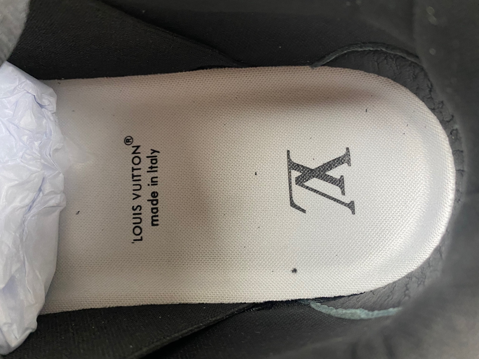 lwe sneaker