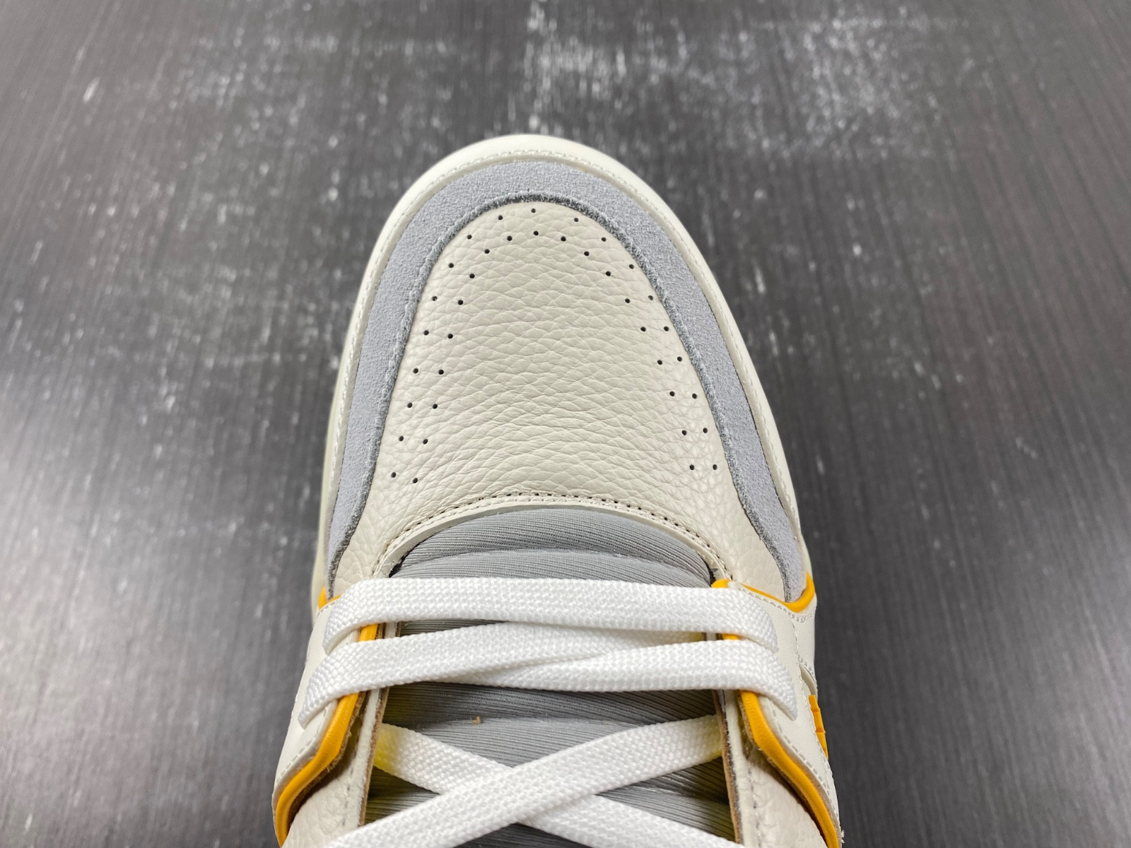 lwe sneaker