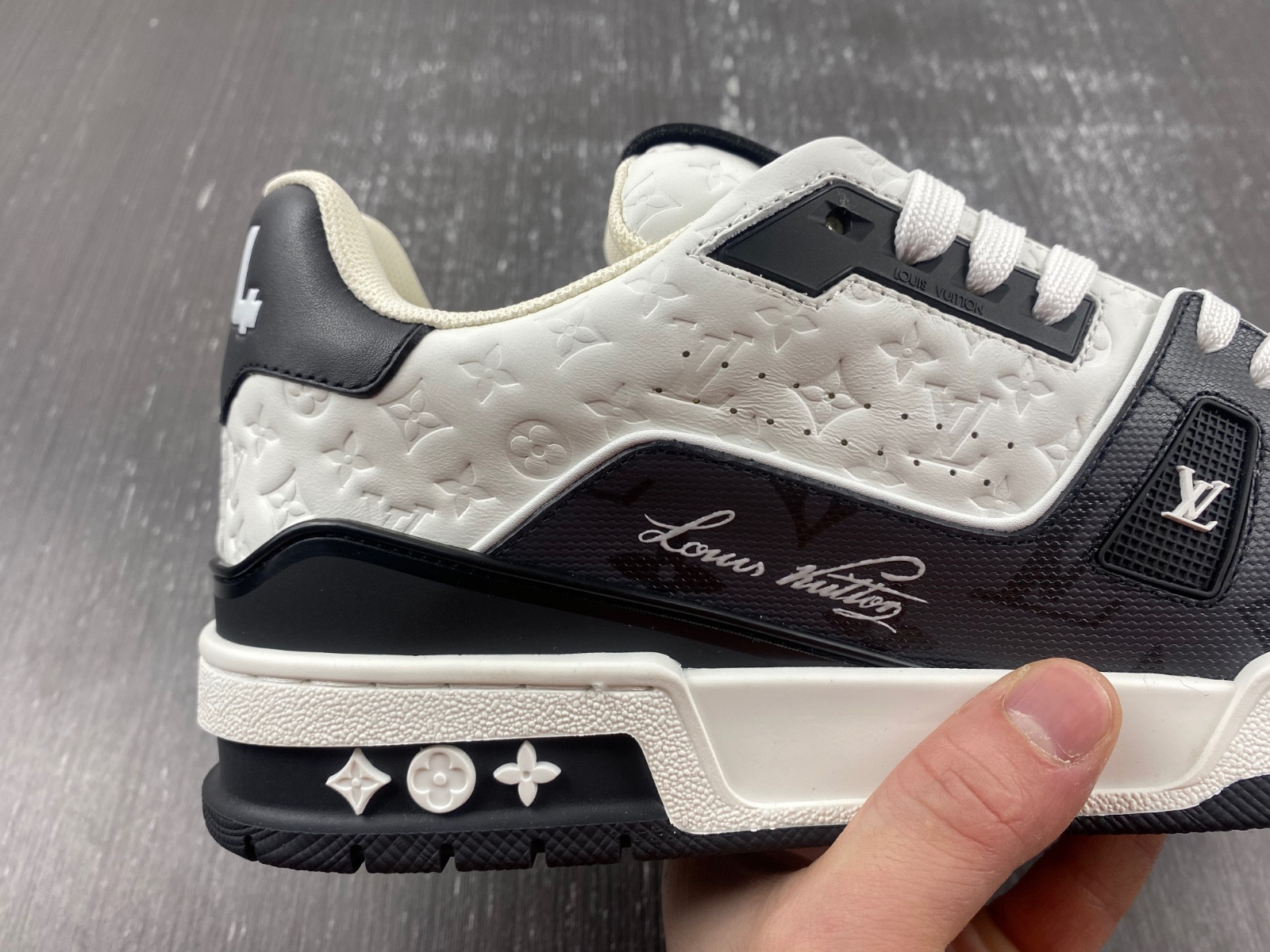 lwe sneaker