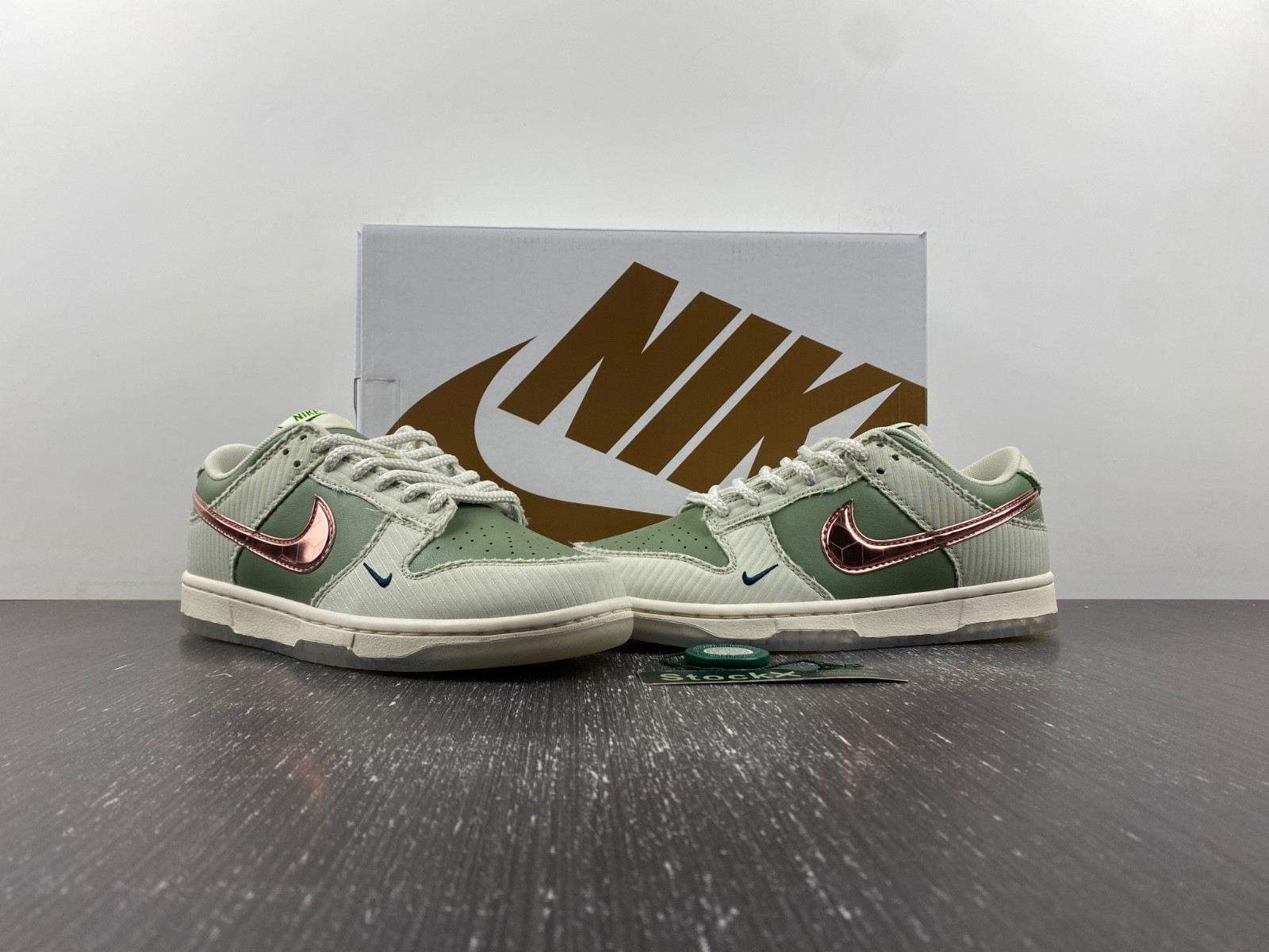 kyler murray x nike dunk low 