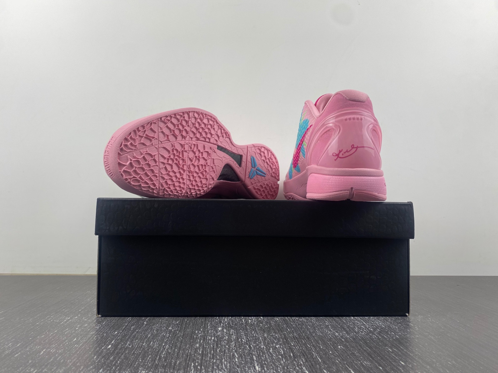 nike kobe zoom zk6 cm2190-621