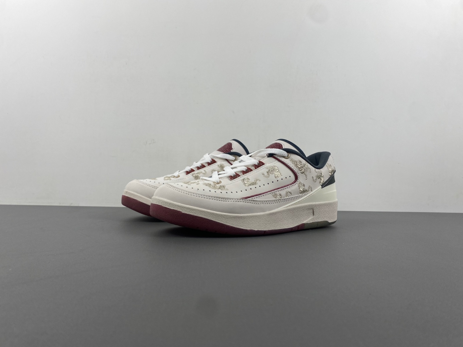 jordan 2 retro low year of the dragon men''s - fj3468-100