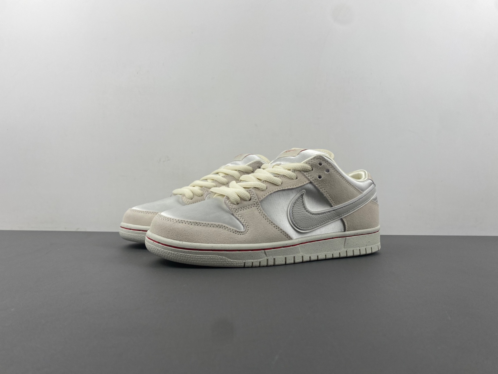 nike sb dunk low valentine''s day fz5654-100