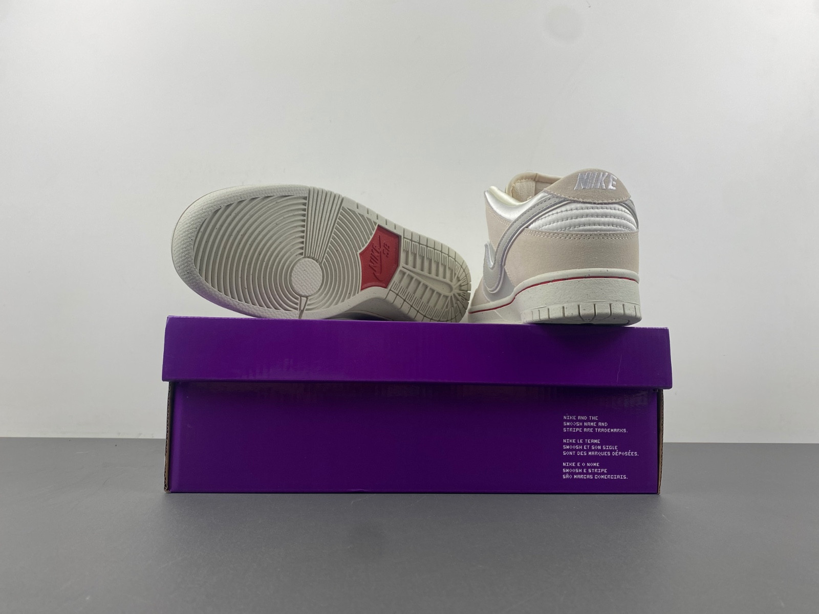 nike sb dunk low valentine