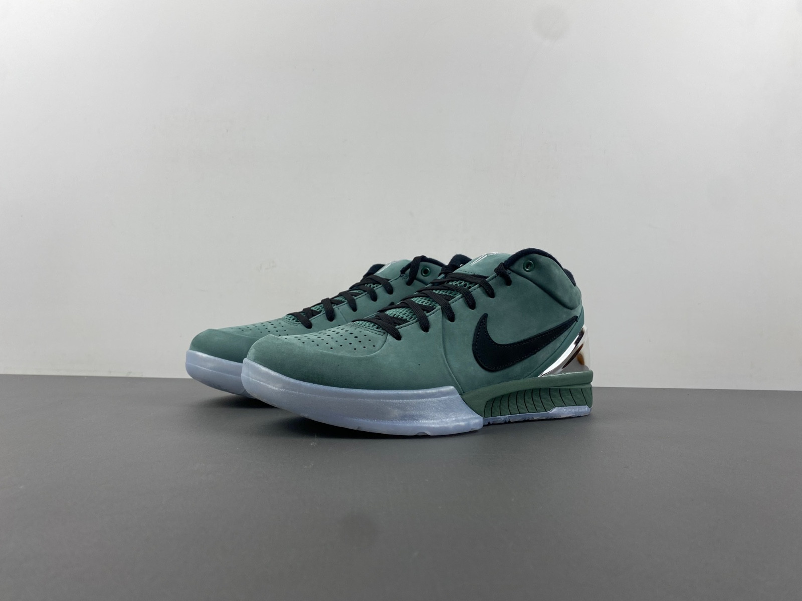 nike kobe 4 protro “girl dad” fq3545-300