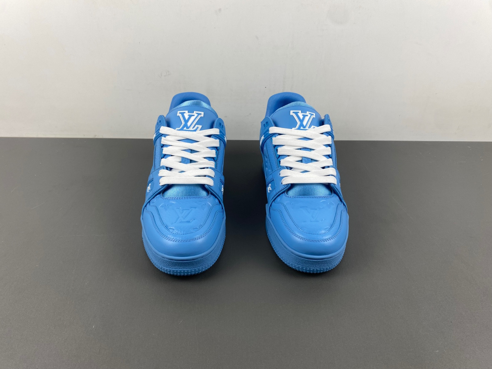 lwe sneaker