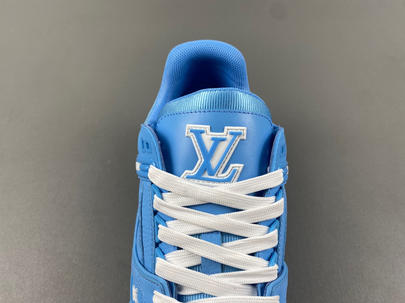 lwe sneaker
