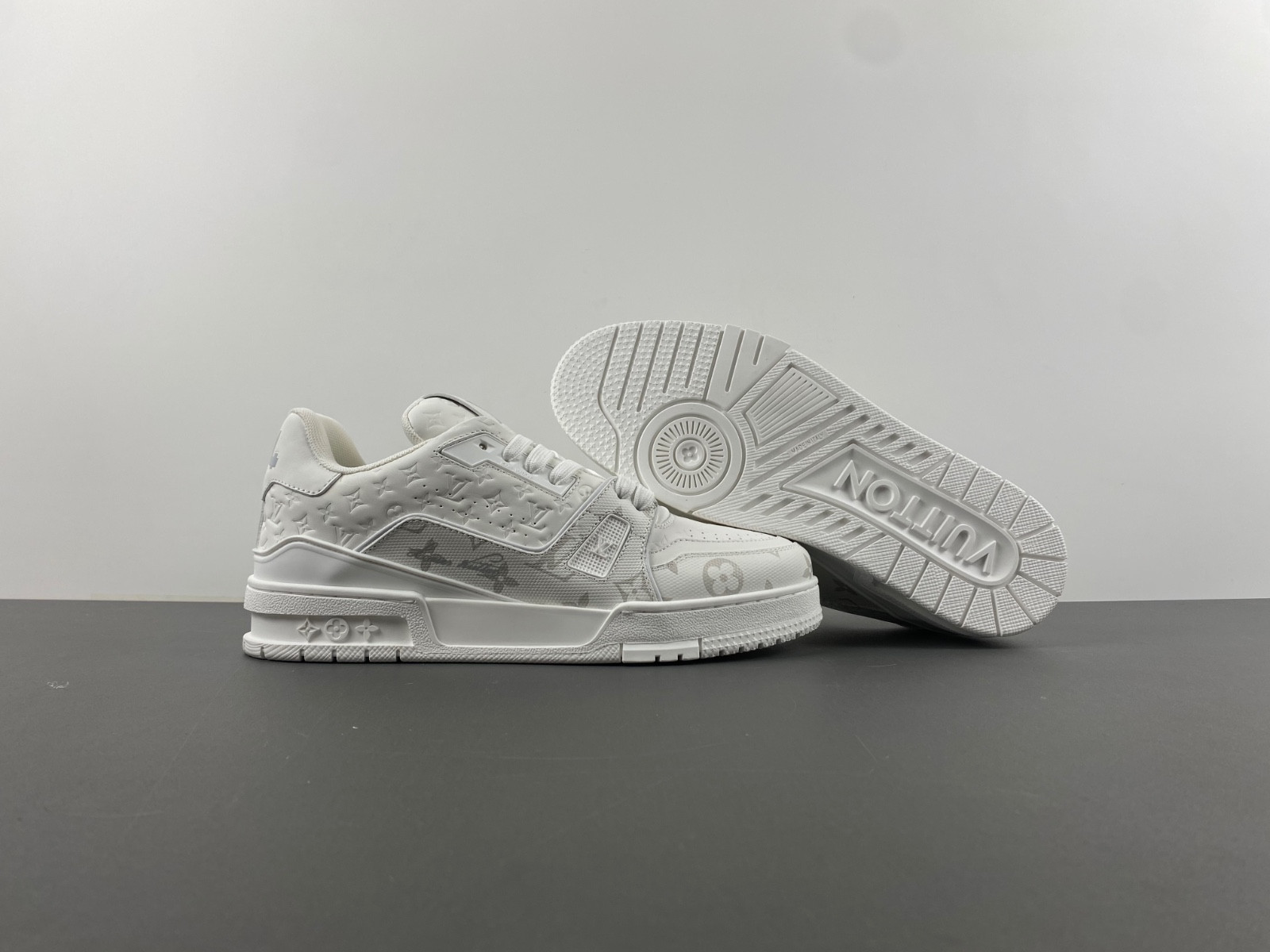 lwe sneaker
