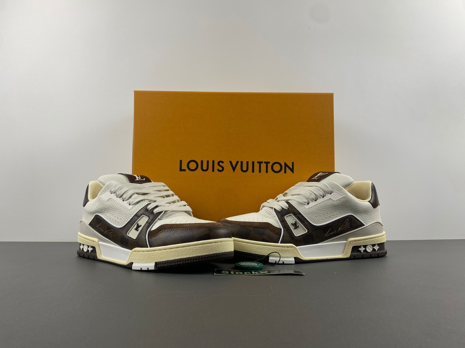 lwe sneaker