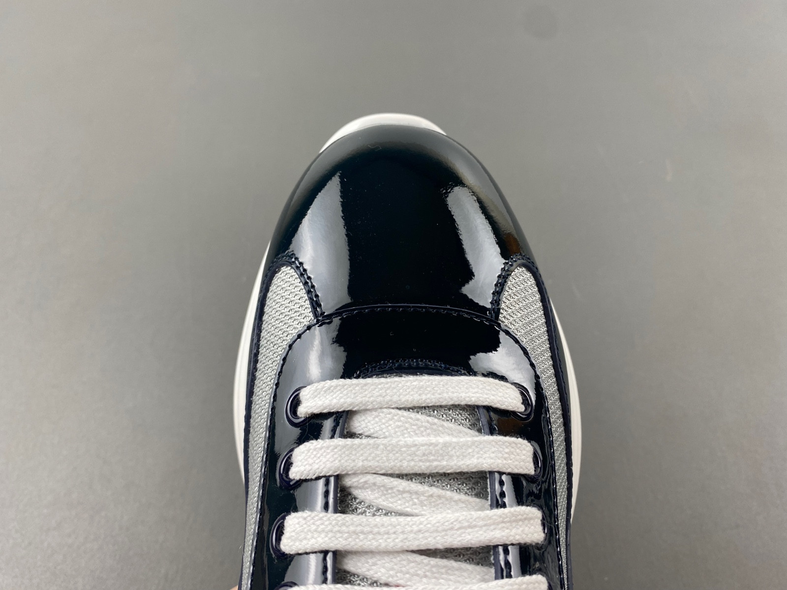 pra sneaker