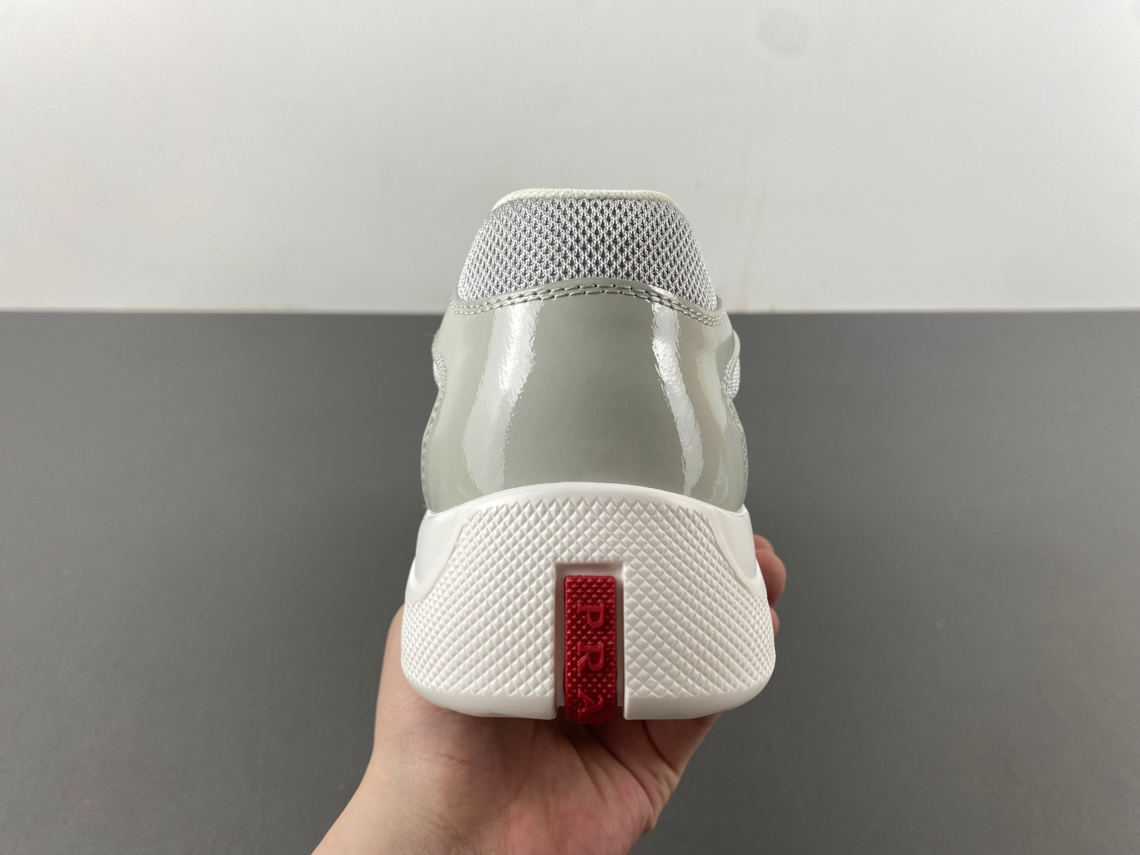 pra sneaker