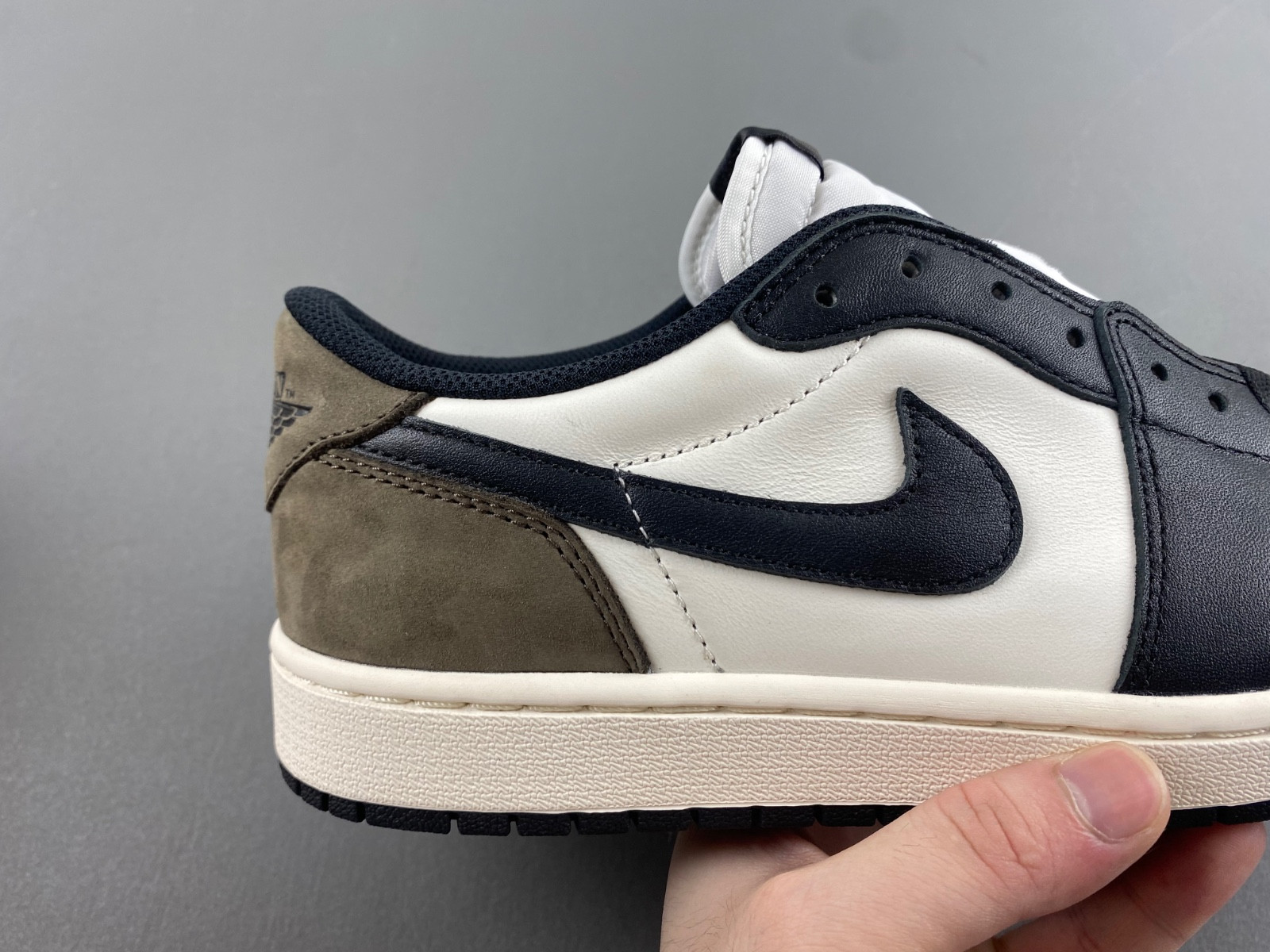 air jordan 1 low og mocha palomino cz0790-102