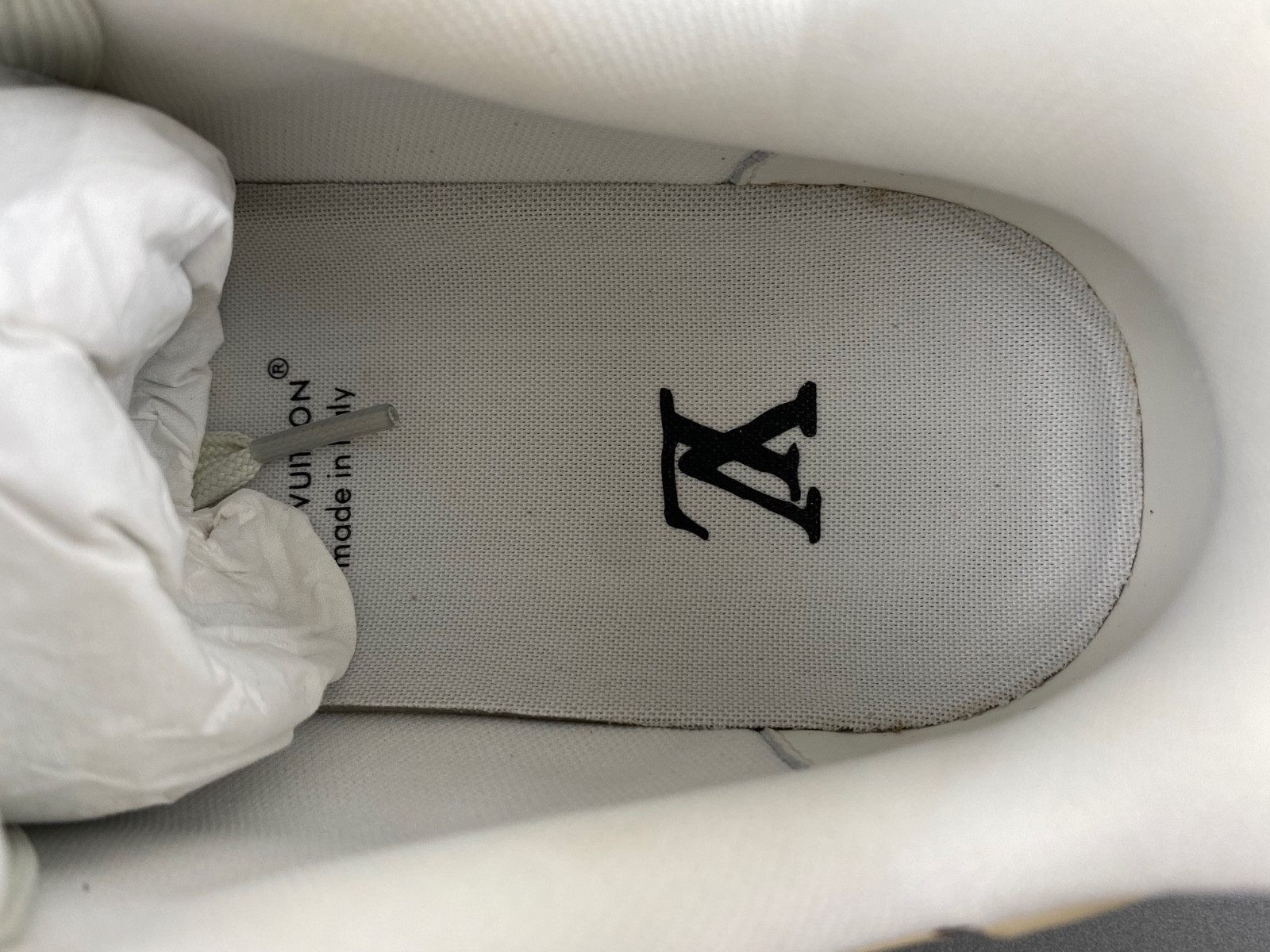 lwe sneaker