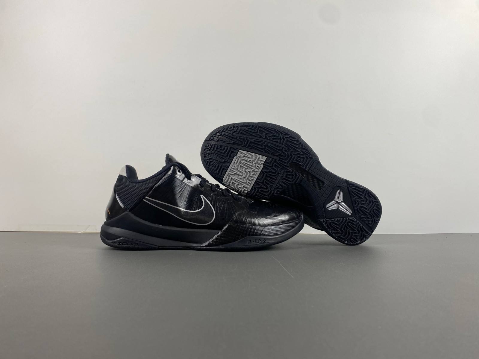 nike zoom kobe v x 