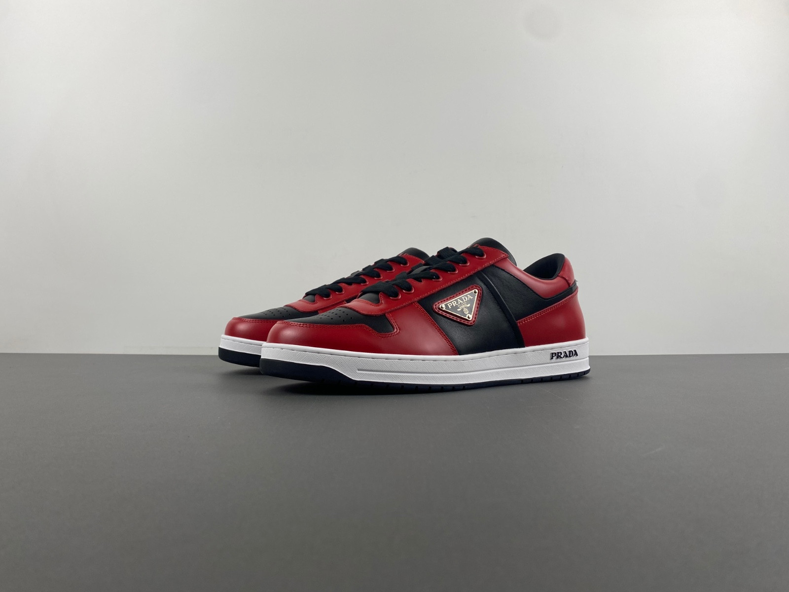 pra downtown leather sneakers