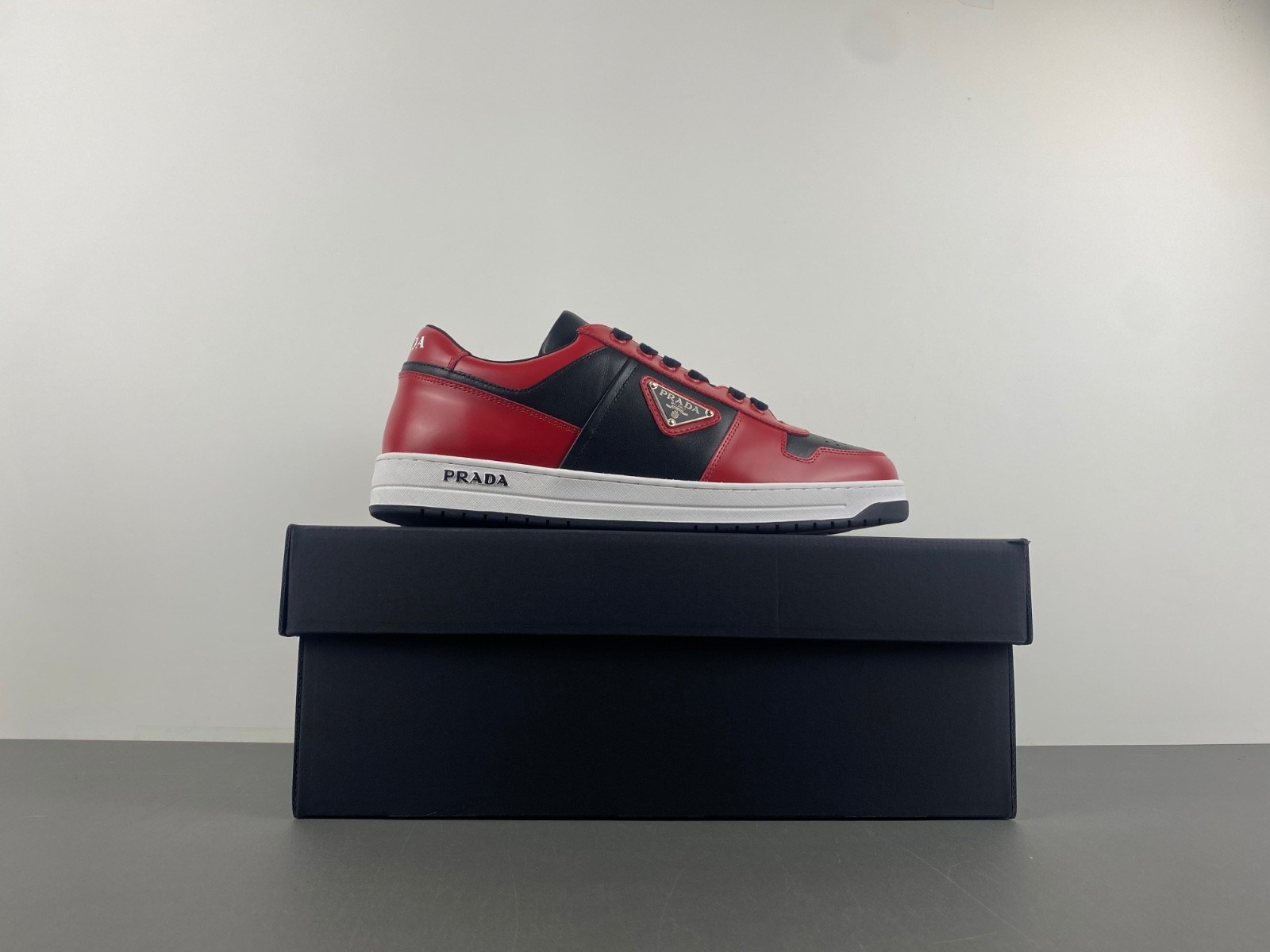 pra downtown leather sneakers