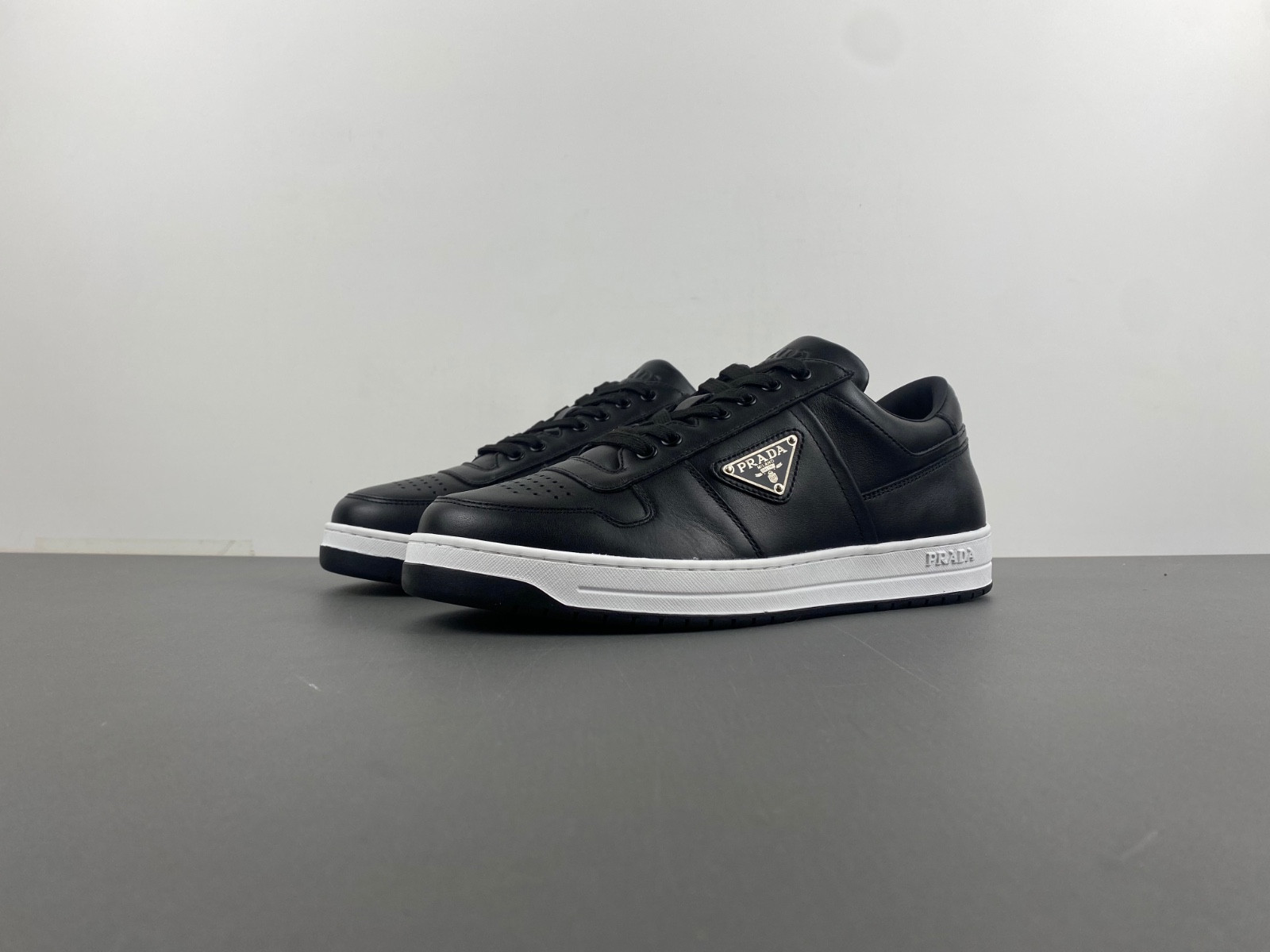 pra downtown leather sneakers