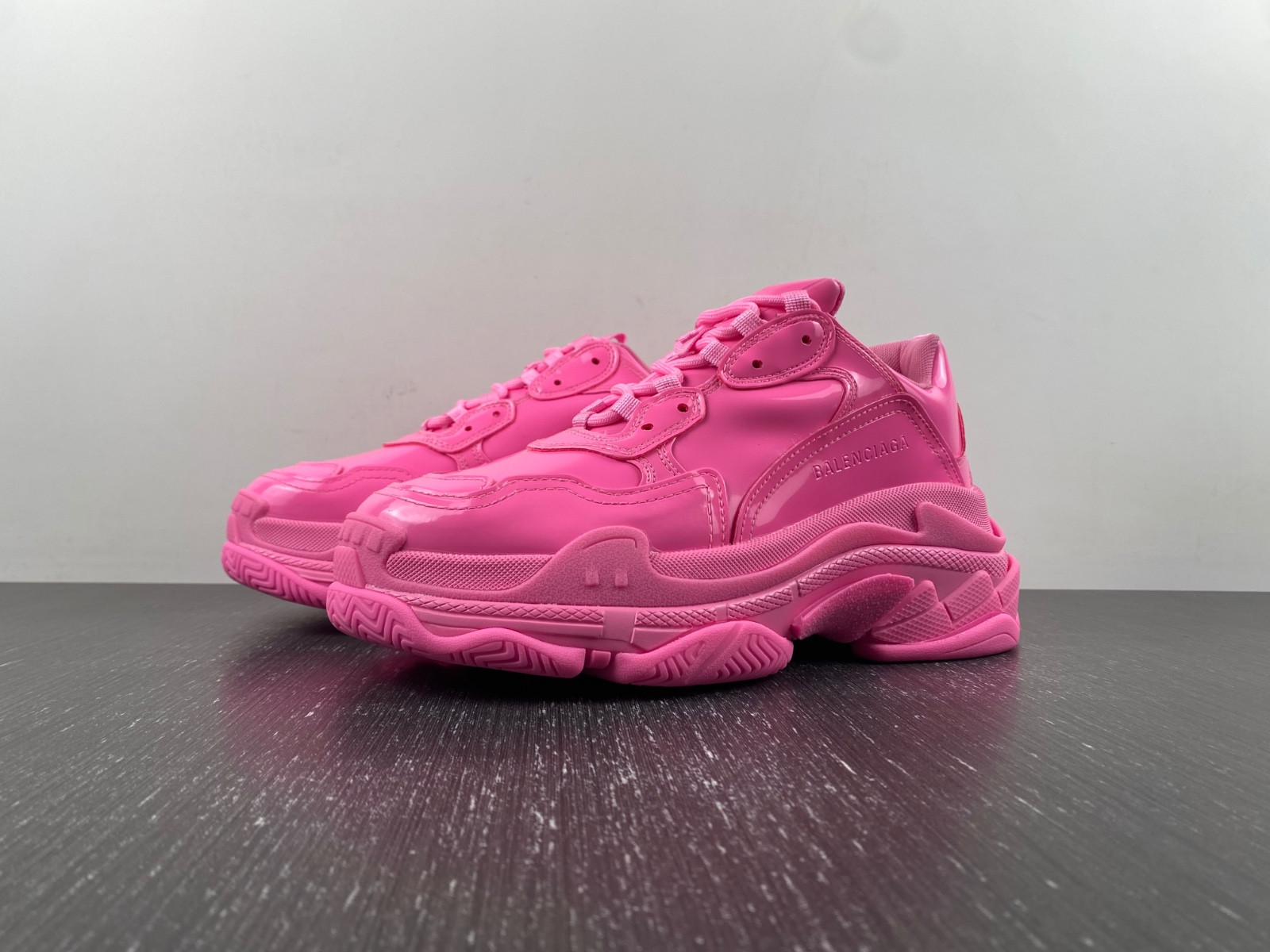 Ba*len*cia*ga triple s