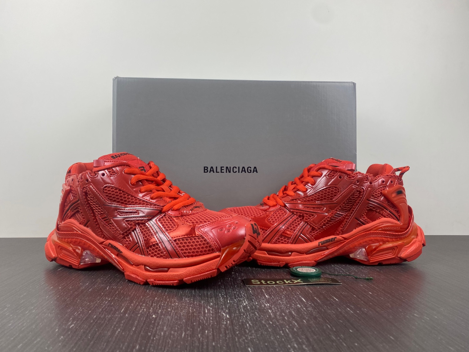 Ba*len*cia*ga 7.0 runner sneaker